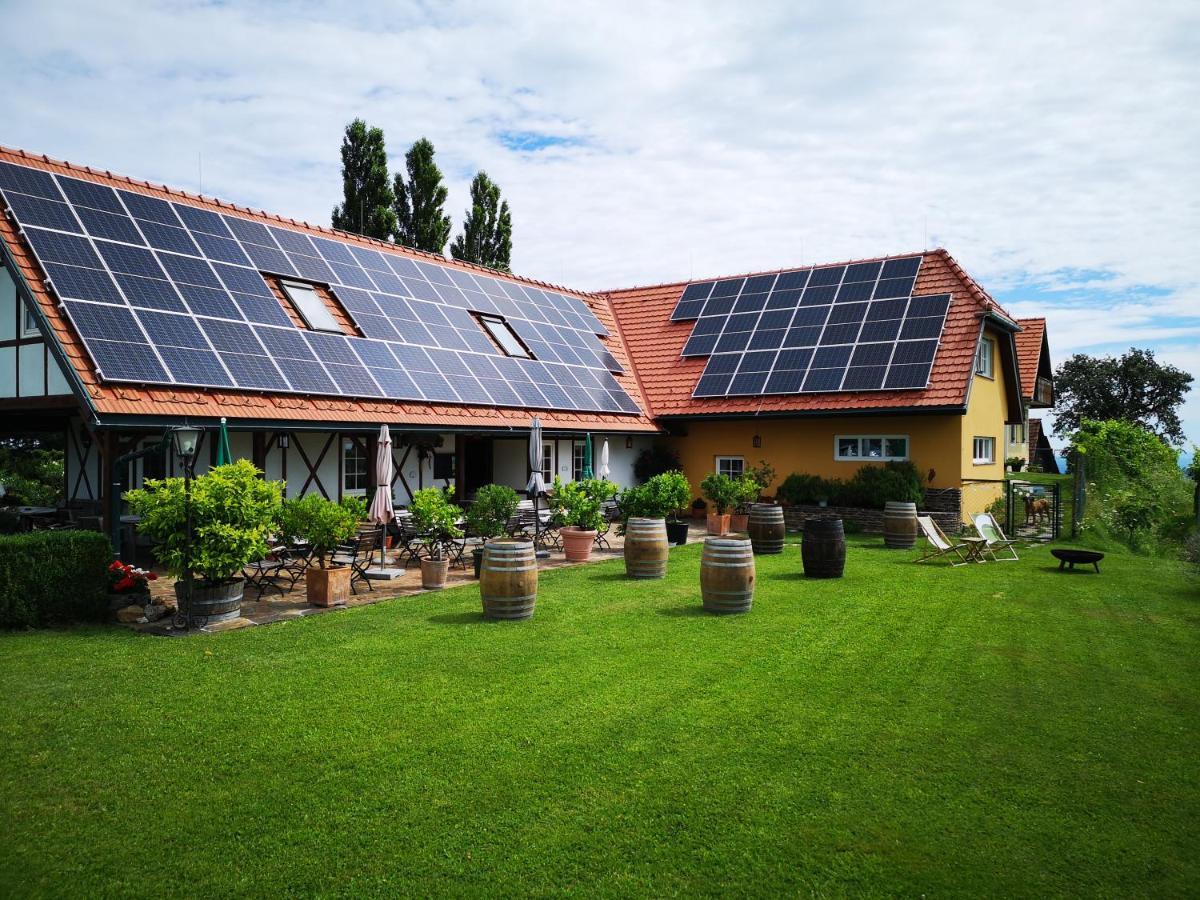 Weingut Albert, Familie Cramer Bed and Breakfast Kitzeck im Sausal Buitenkant foto